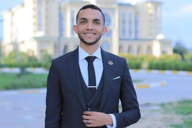 الإنقسام هو الخازوق الأول الذي جلس عليه الشعب الفلسطيني!